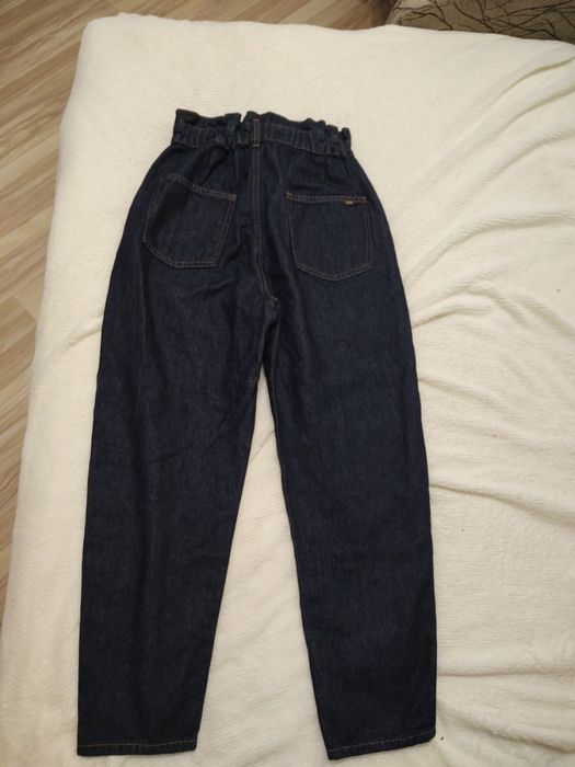 Zara джинси ,темно -cині