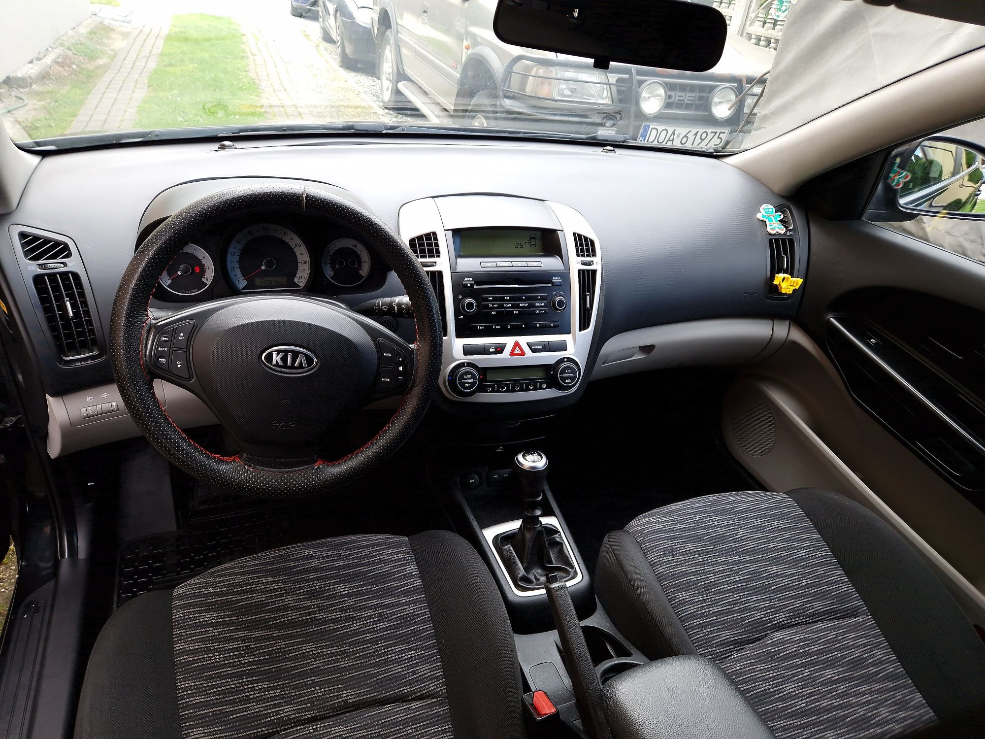 Kia Ceed 1.4 Benzyna 105 km Klimatronik Niski Przebieg Zarejestrowany