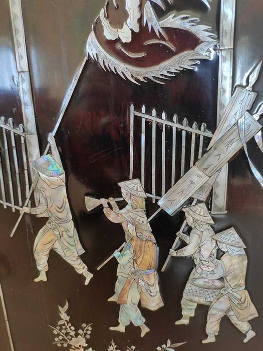 Quadro em madeira com madrepérola