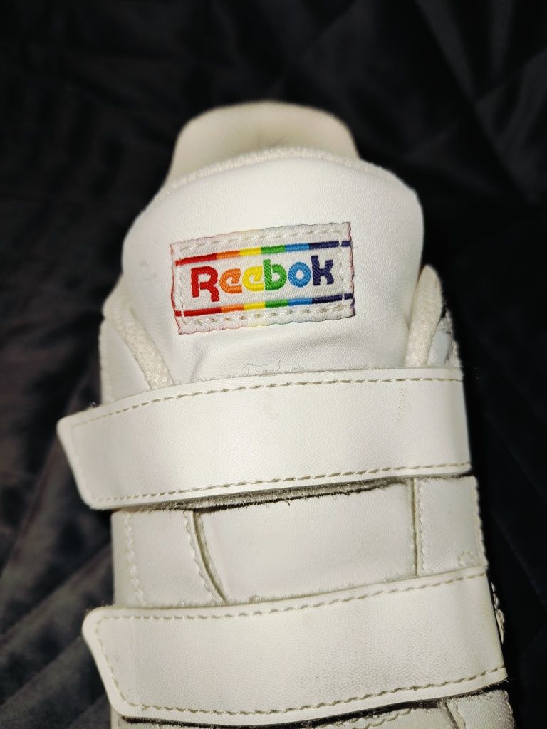 Buty Reebok na rzepy rozmiar 34