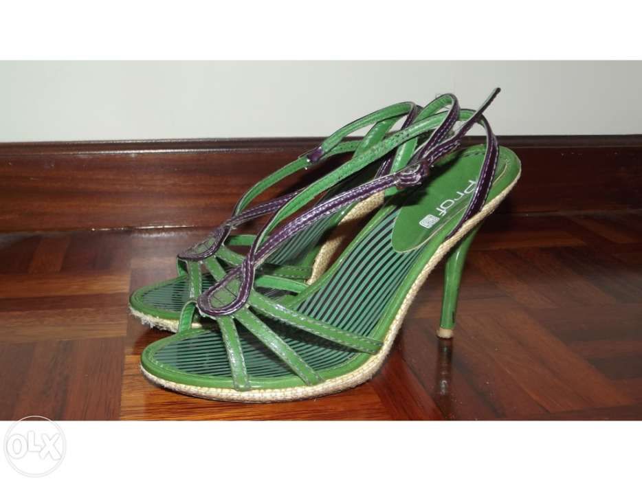 Sandálias marca Prof