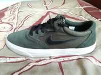 Ténis verde escuro Nike SB