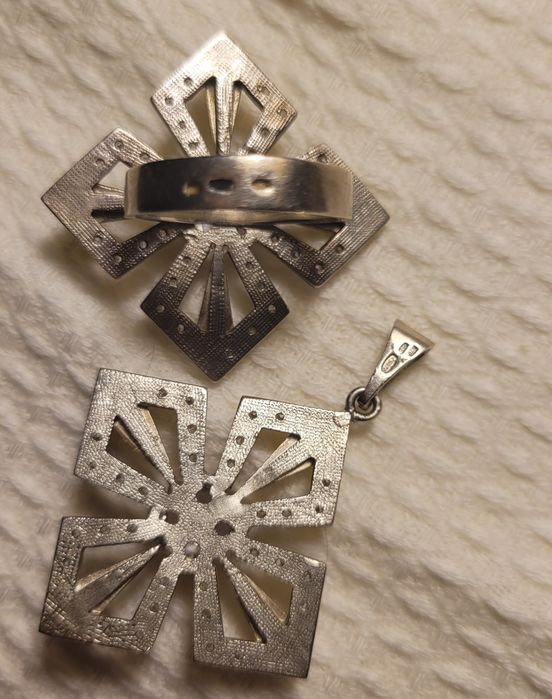 Гарнітури зі срібла