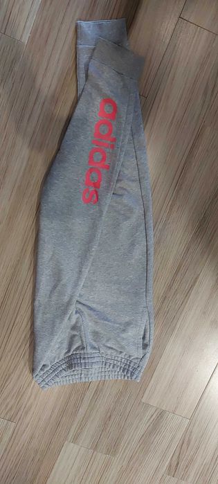 Calças da Adidas de menina