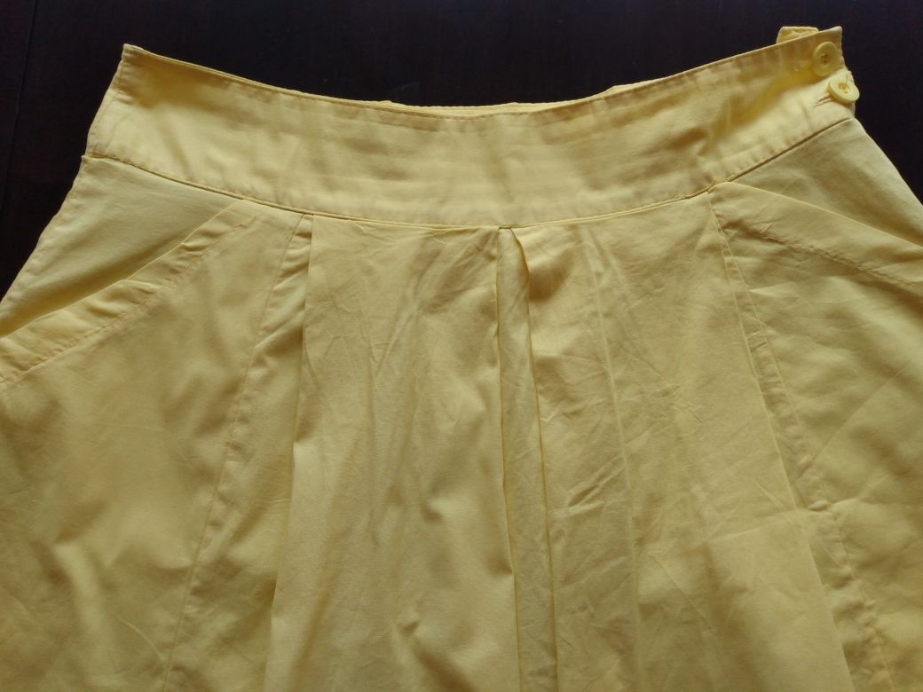 Spódnica żółta rozszerzana L