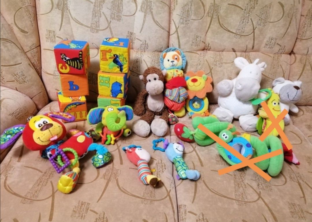 Детские игрушки мягкие,фирменные,развивающие,на коляску/кроватку/манеж