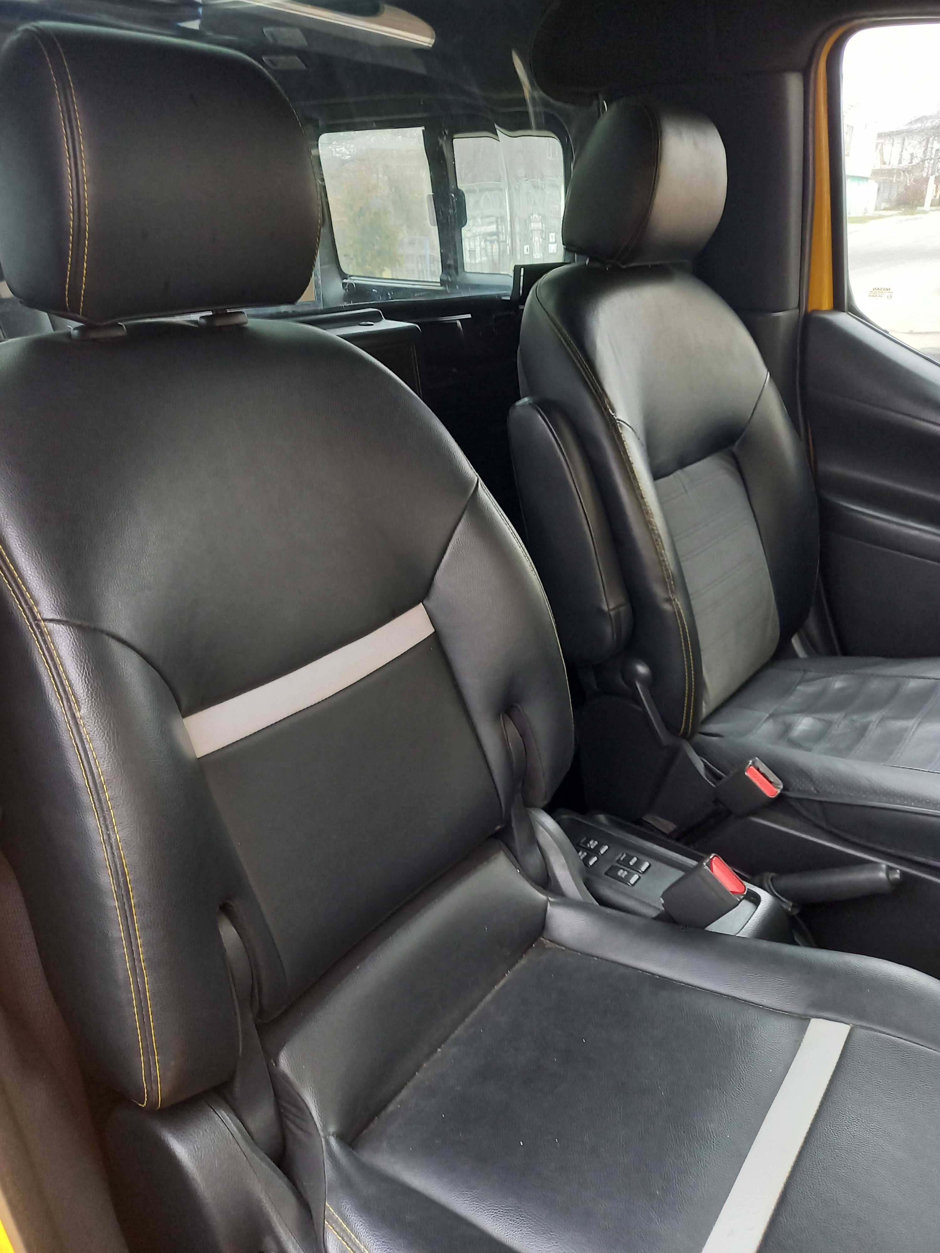 Микроавтобус пассажирский Nissan NV200 TAXI