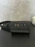 Czarna torebka DKNY na pas nerka