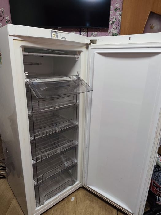 Морозильна камера Gorenje