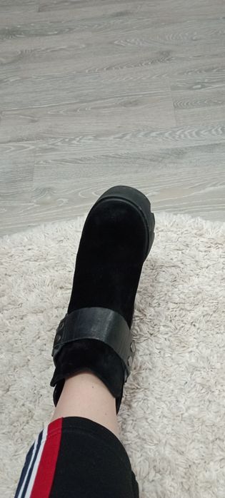 Ботинки натуральний замш