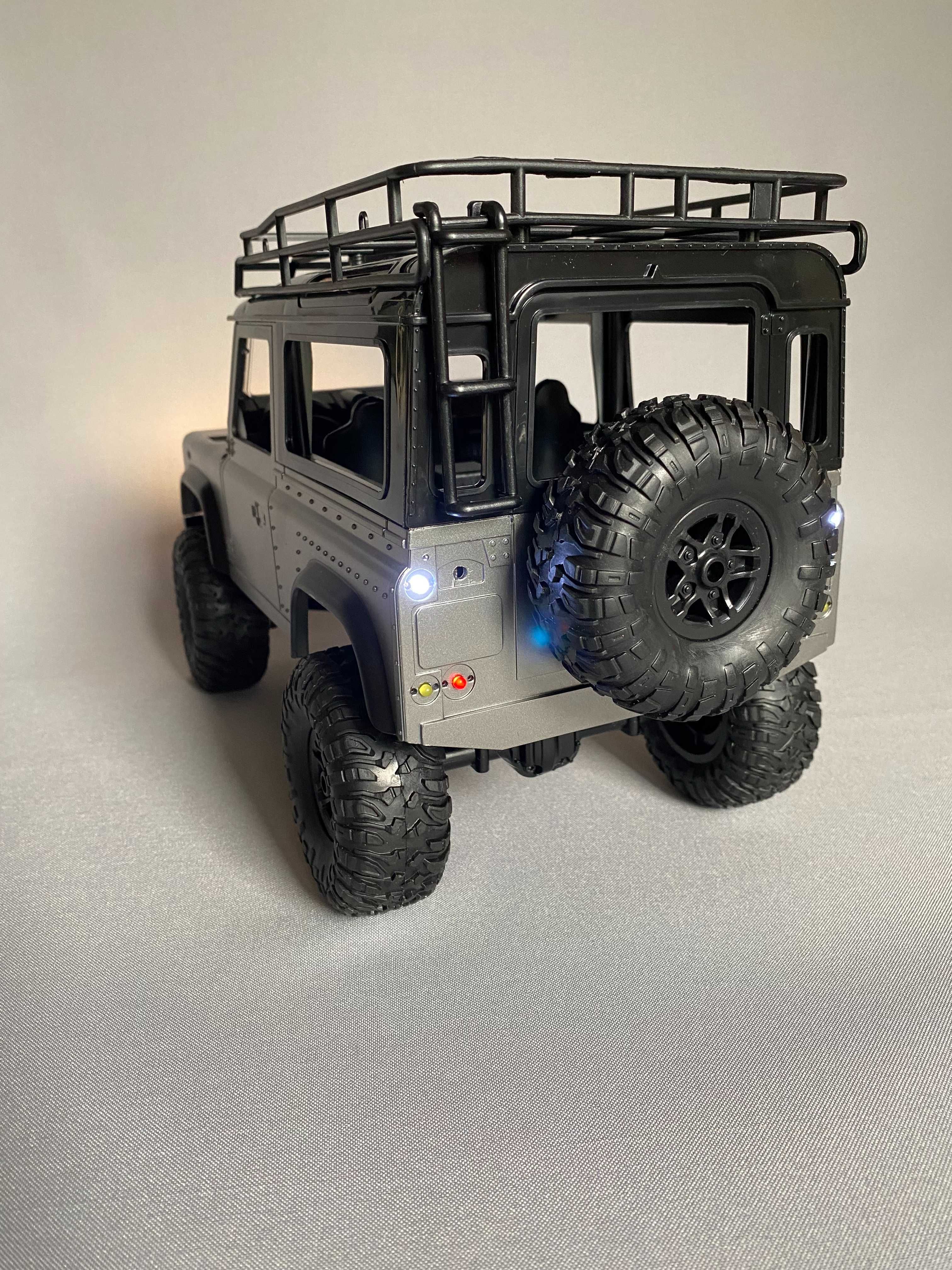 Машинка на радіокеруванні MN-99s Джип Дефендер Land Rover 1:12
