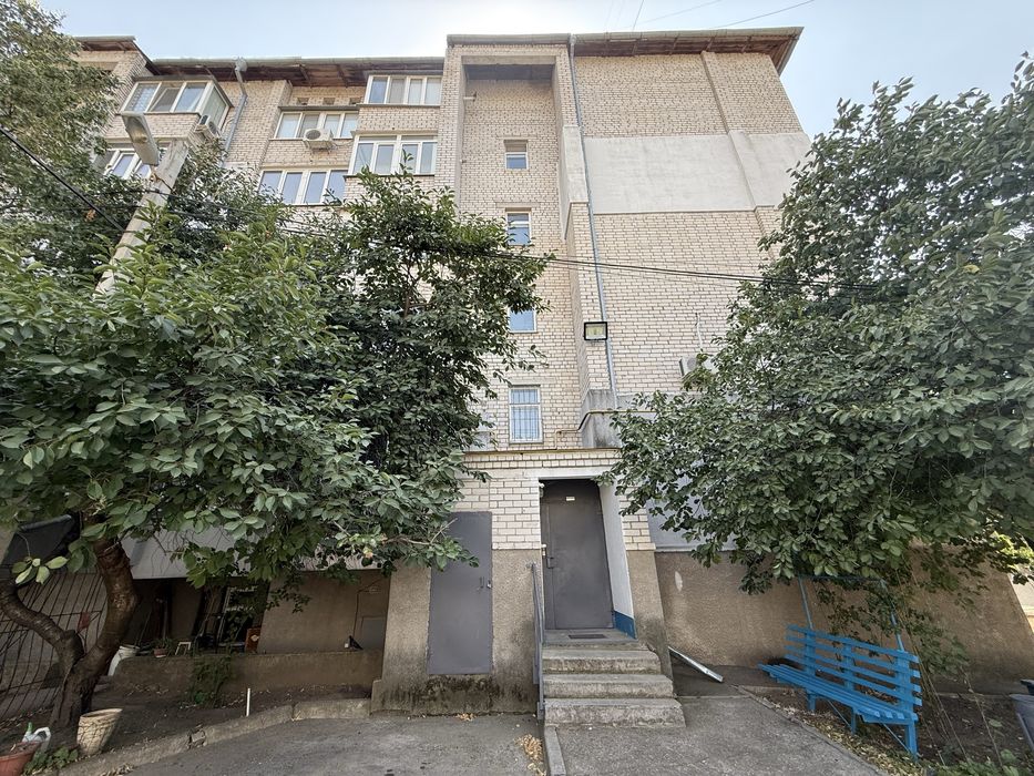 Продаю 2х кімнатну квартиру в ценральному районі міста