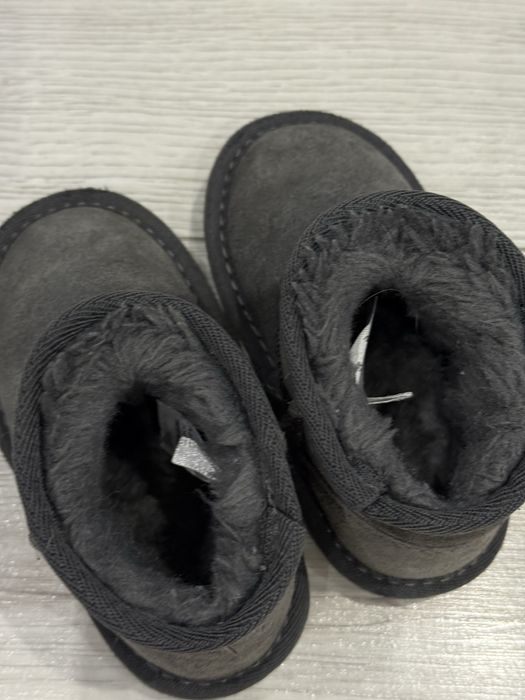 Дитячі теплі уггі