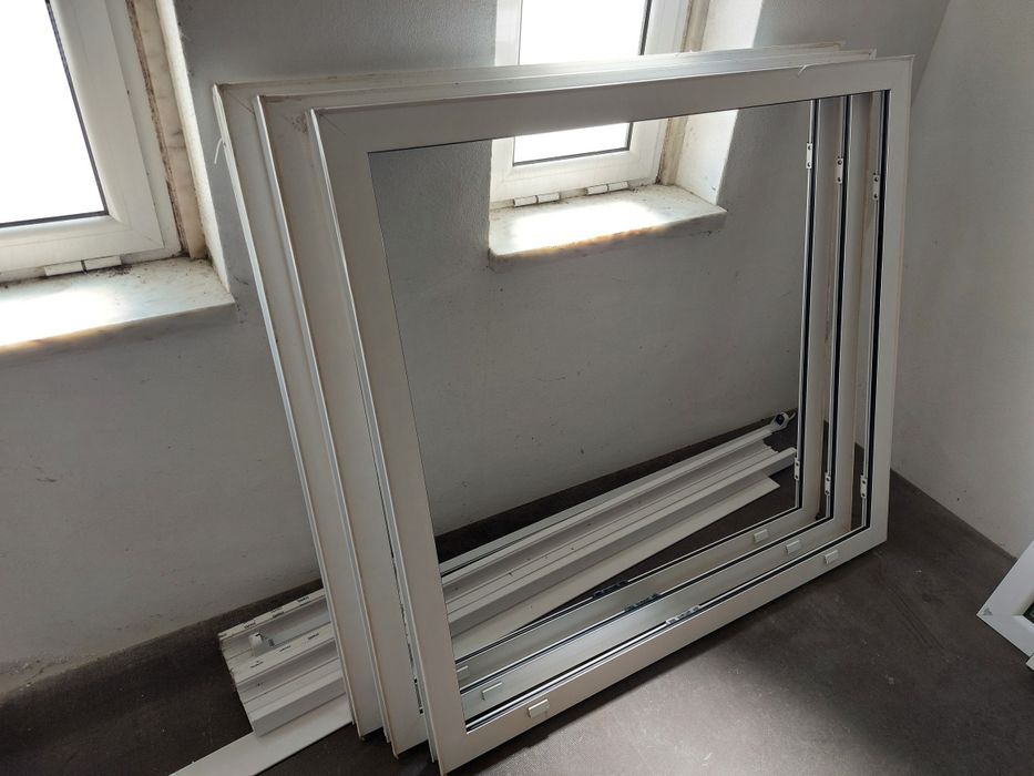 Janelas alumínio oscilobatente e vidro duplo