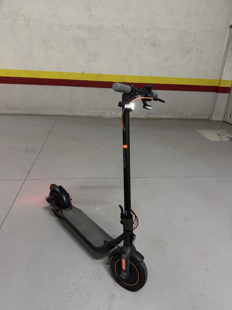 Trotinete Elétrica Segway Ninebot + acessorios c/ GARANTIA