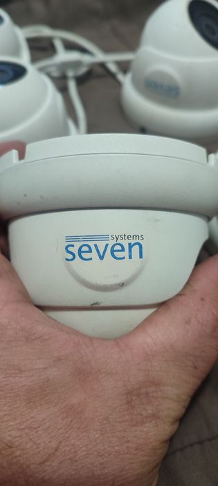 IP камери 3 mp. Seven