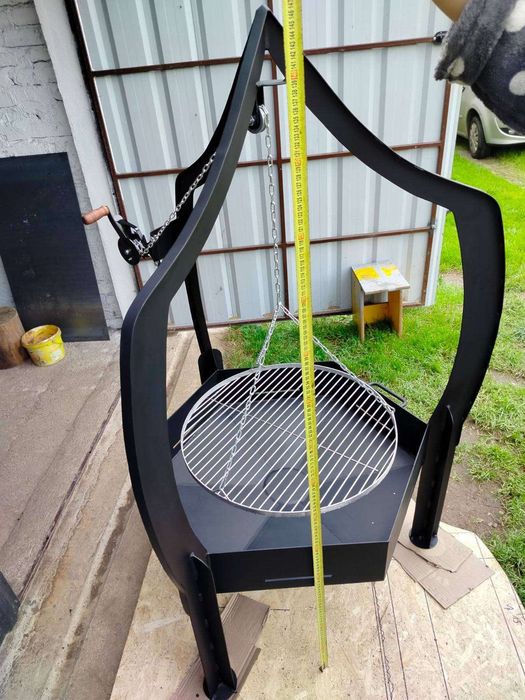 Palenisko ogrodowe z grillem