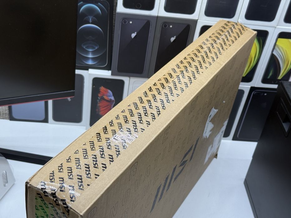 MSI Vector 16 HX AI A2XWIG Ultra9/RTX5080/16gb/1tb TradeIn/Oбмeн