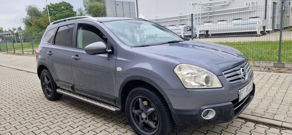 Nissan Qashqai + 2 2.0 benzyna Panorama kamera 7 osób 2009 R