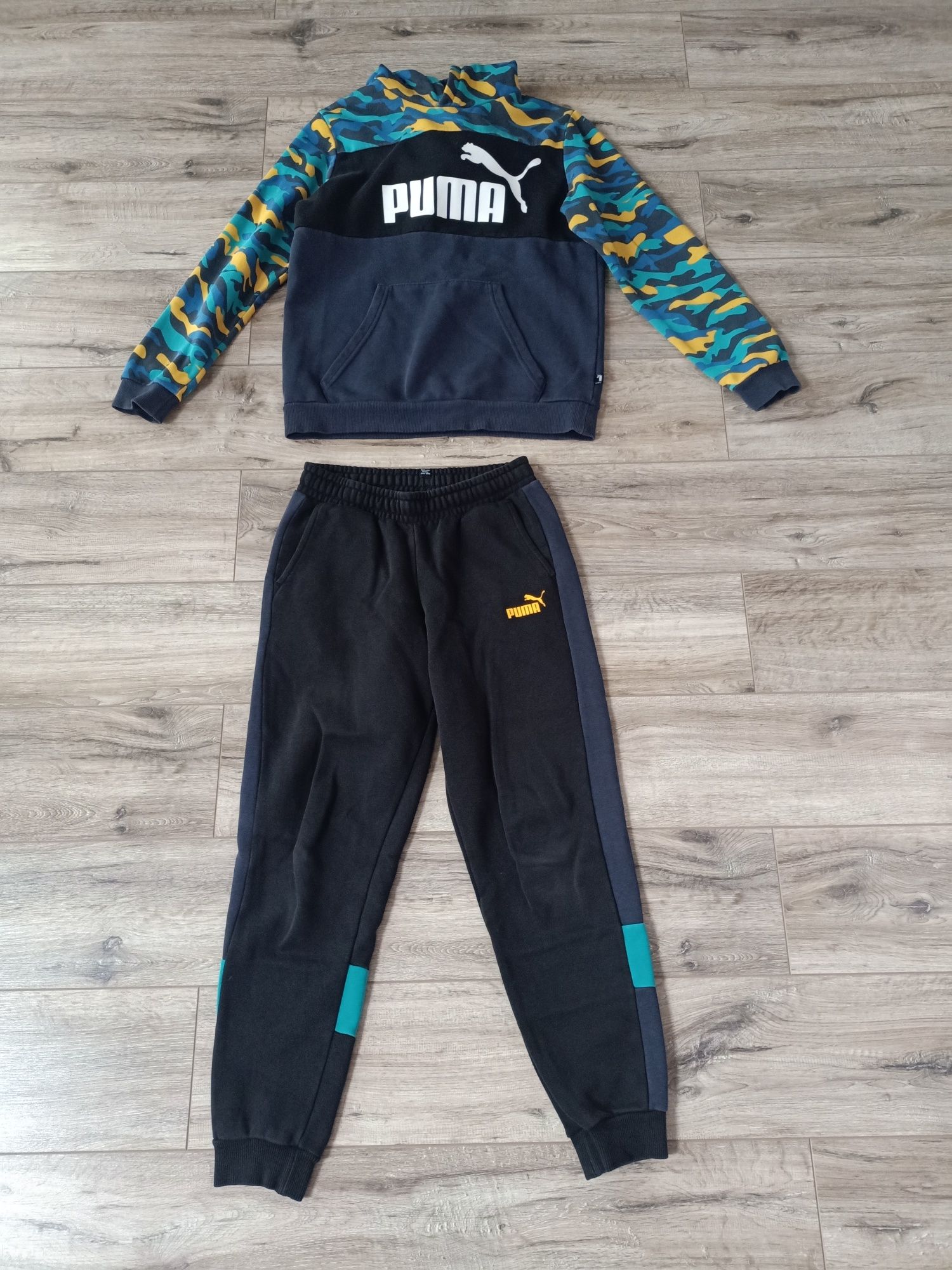 Dres Puma kolorowy.