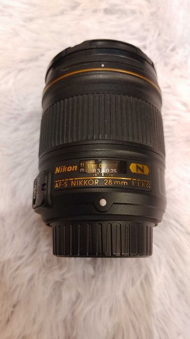 Aparat Nikon D7000 + Super Zestaw