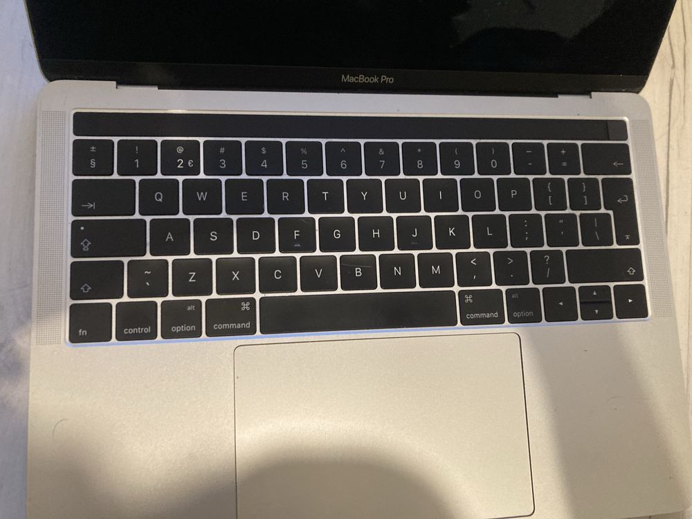 Laptop MacBook Pro 2017 A1706 i5 16gb