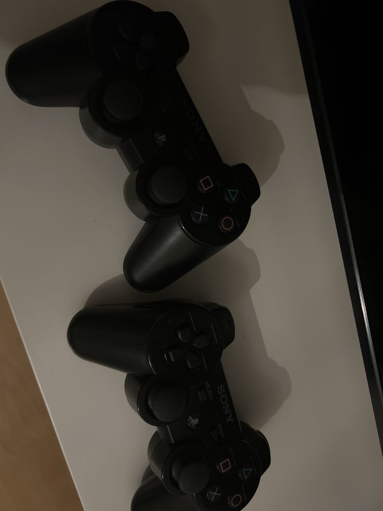 Konsola PS3 move z dwoma oryginalnymi padami