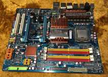 Płyta główna Gigabyte GA-EX38-DS4 + Core 2 Quad Q9505 Retro Pc