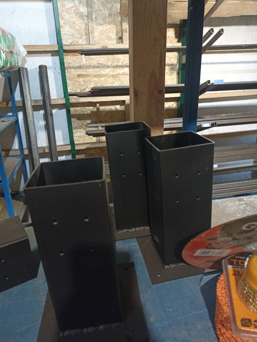 Опори для брусу конектори з'єднувачі