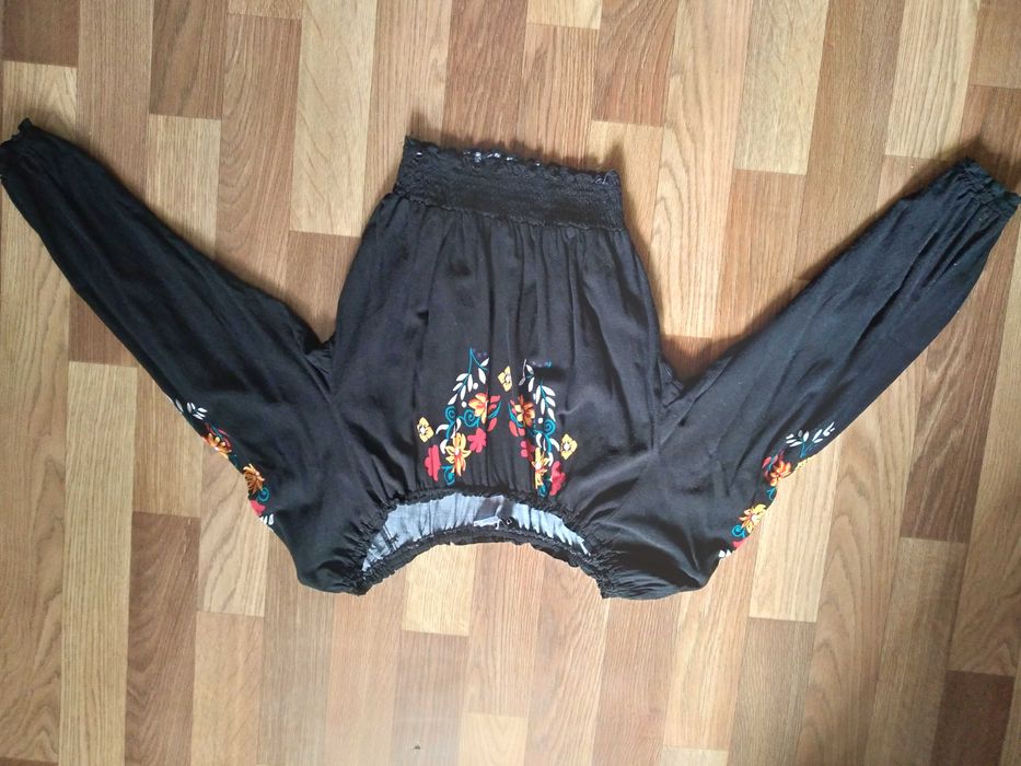 Блуза на підлітка