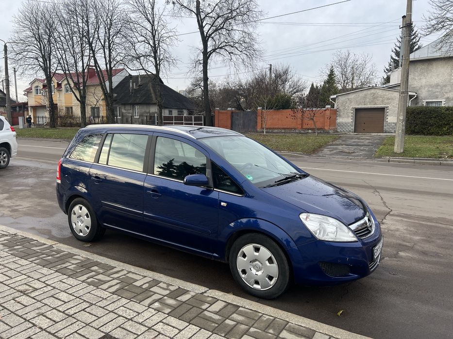 Аренда авто opel zafira b