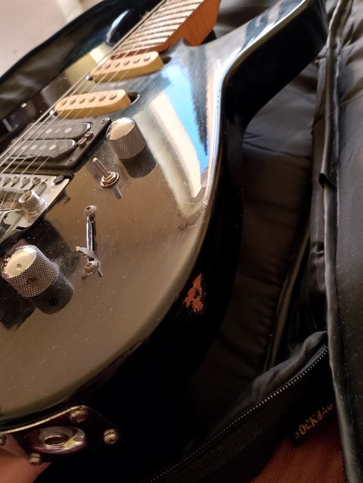 Gitara elektryczna Mayones superstrat (bardzo dobre wyposażenie)