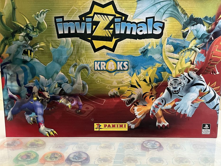 Coleção de cerca de 40 Kraks Invizimals Panini