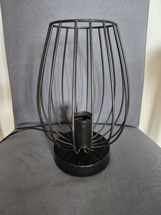 Lampka czarna metalowa biurkowa/do sypialni