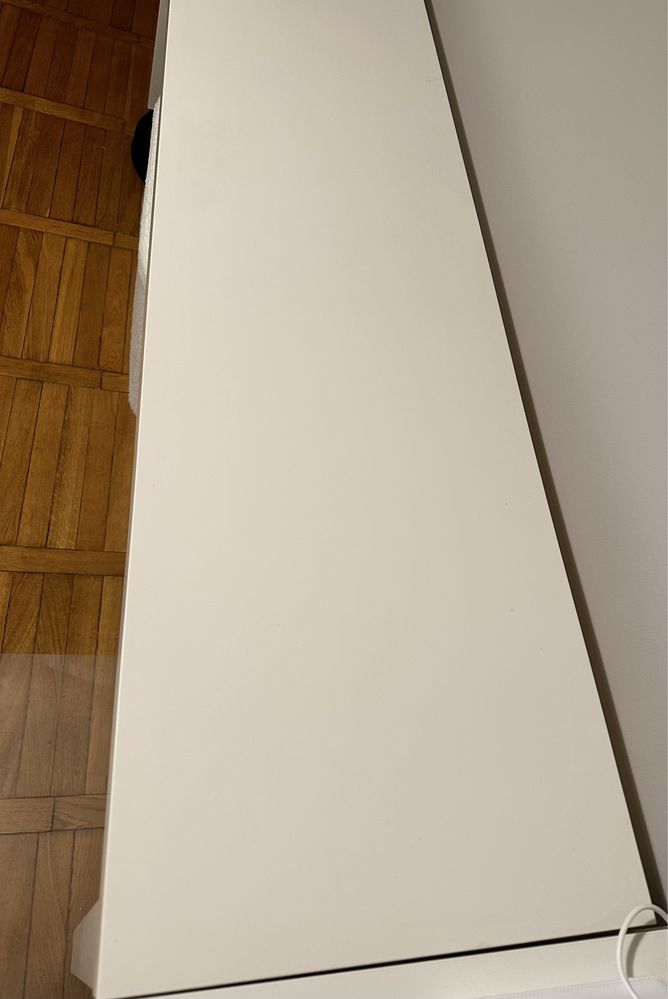 Stolik/konsola/ława do lóżka Ikea Malm