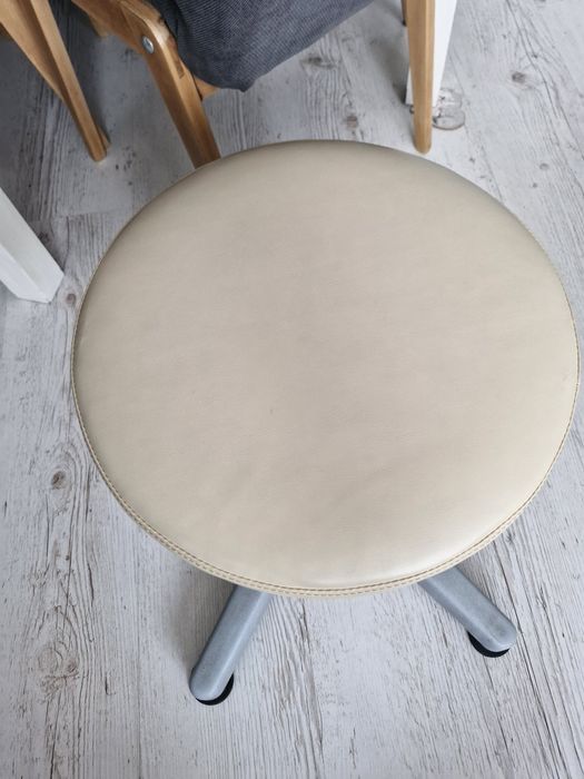 Stołek siedzisko krzesło Taboret obrotowy Taboret kosmetyczny laborato