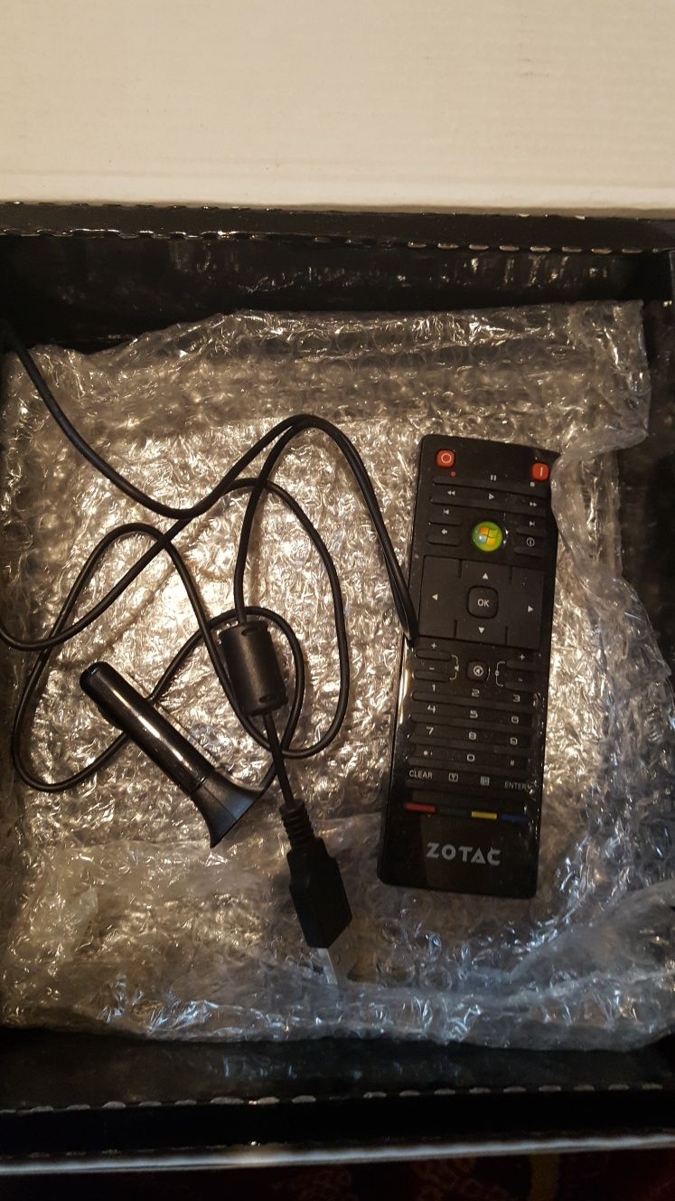 Мини ПК ZOTAC ZBOX ID83 компьютер