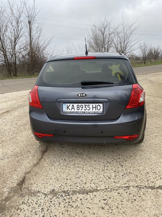 Продаю автомобіль KIA ceed