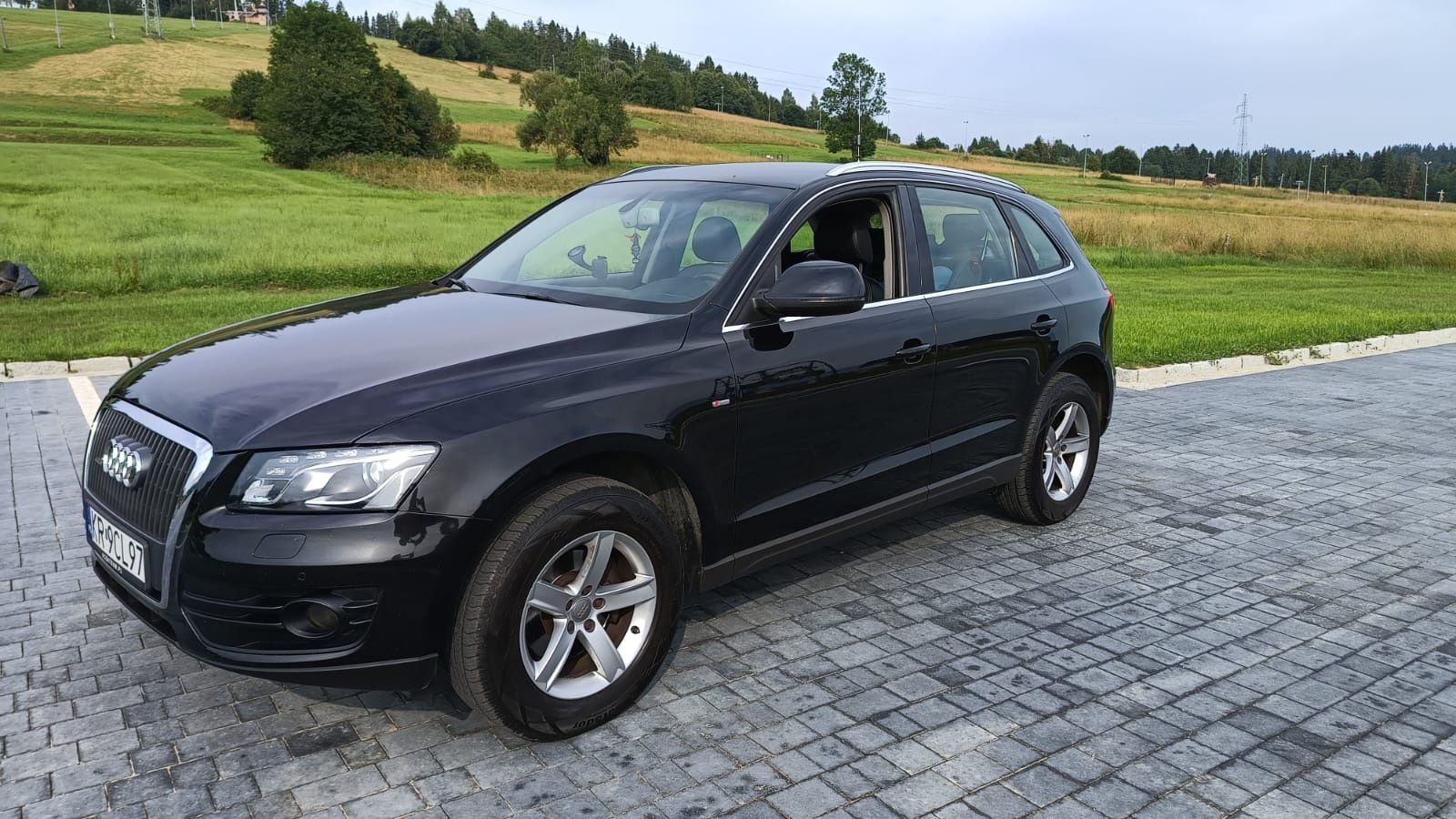 Audi Q5 S-Line 2.0TDi 170 KM Ful opcja Skóra NAVI BiXenon DVD Pdc Hak