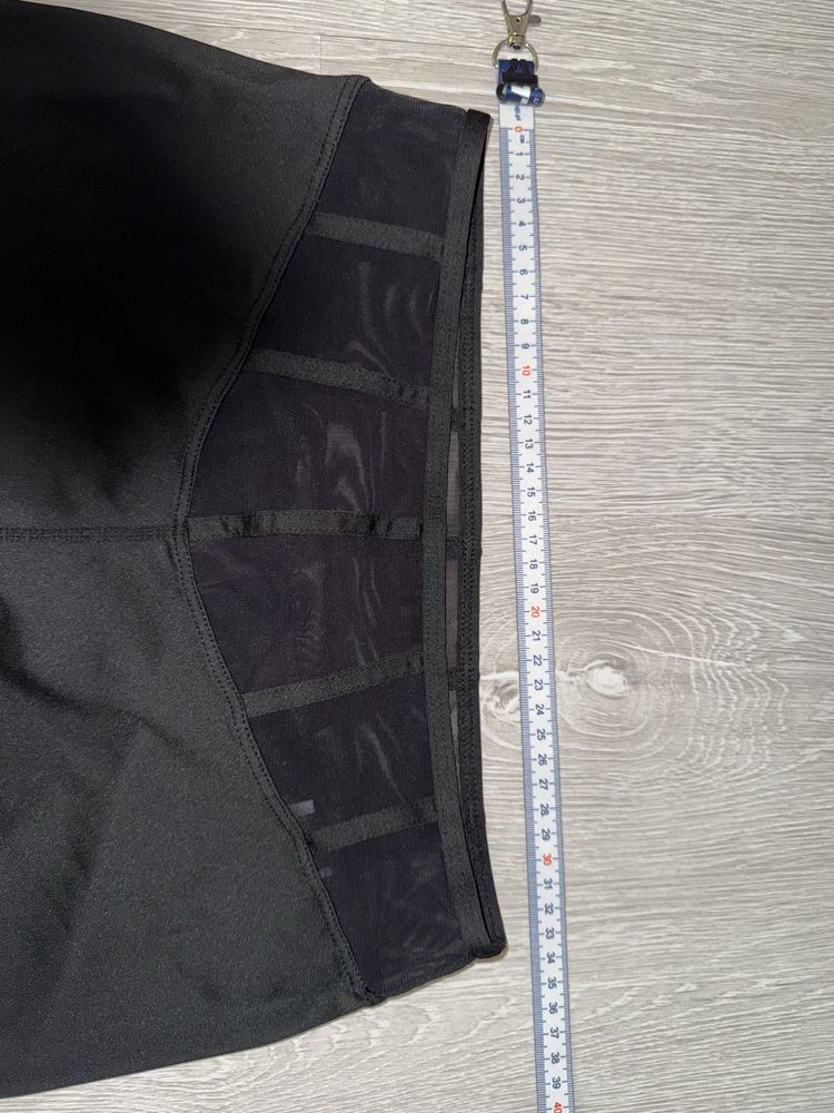 Leginsy czarne z siateczką Shein rozmiar L