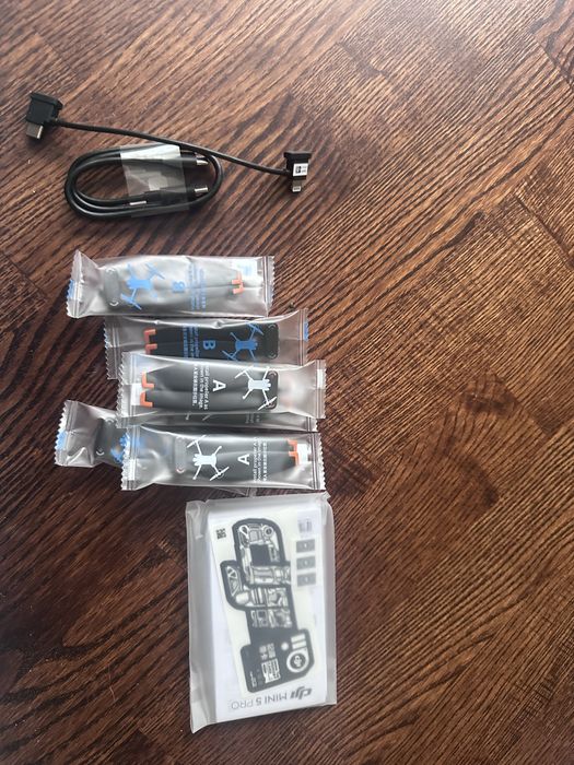 Dji mini 5 pro fly more combo (dji RC-N3)