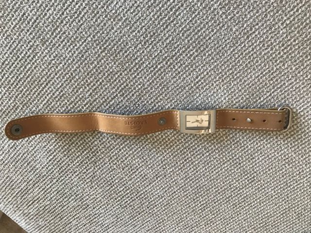 Relógio Lacoste em pele genuína