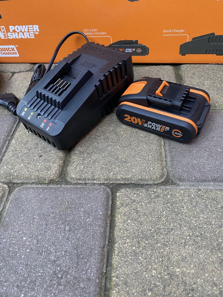 Очищувач труб акумуляторний Worx WX891