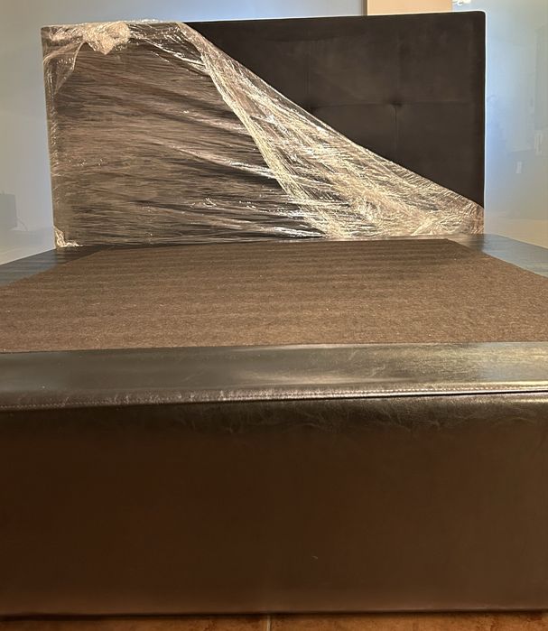 Cama de casal em estilo sumie, mais cabeceira. Semi-nova