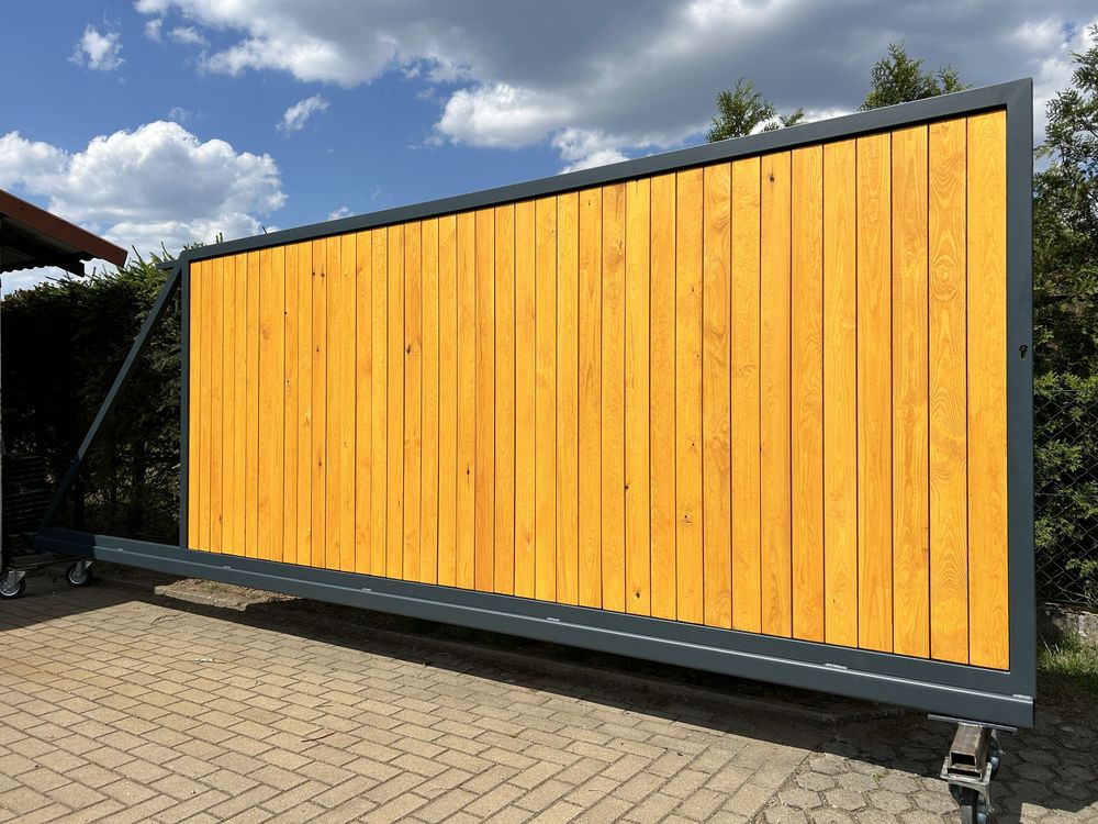 Brama wjazdowa przesuwna drewno / ocynk  / 4 m x 1,75m