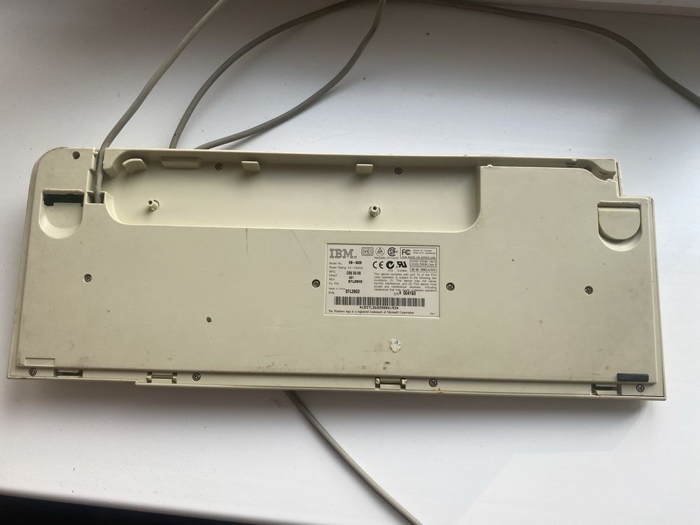 Клавіатура IBM KB-9930