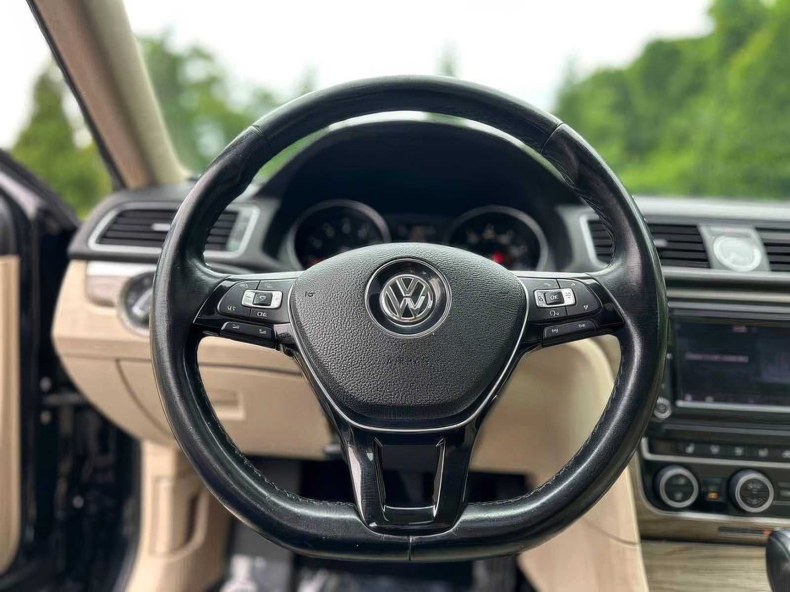 2016 Volkswagen Passat
