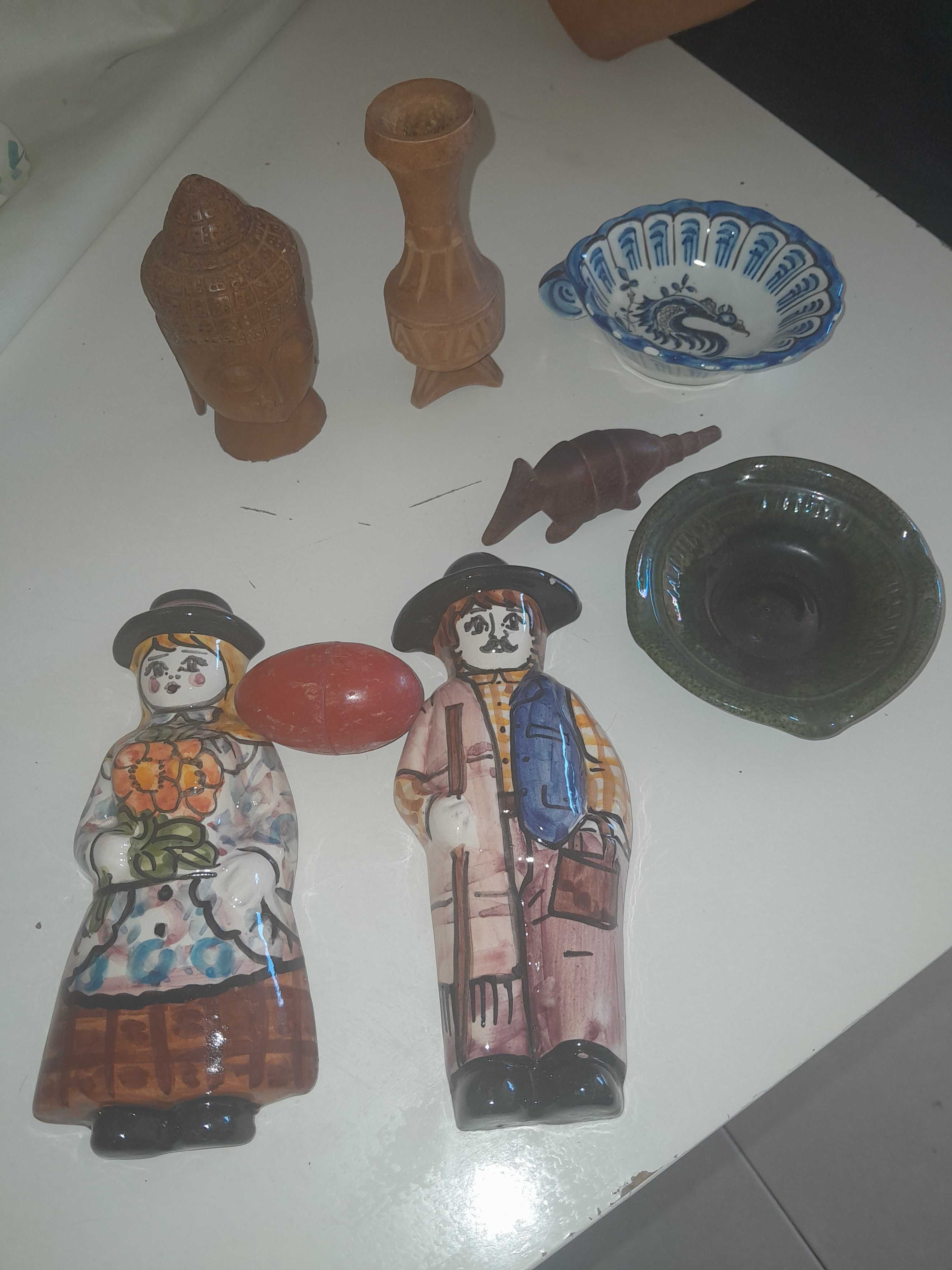 Peças mini de madeira, barro e inox