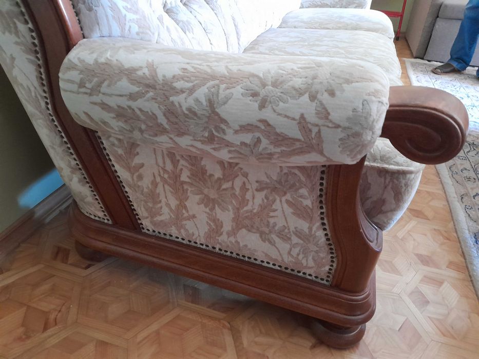 Piekny komplet wypoczynkowy+ława