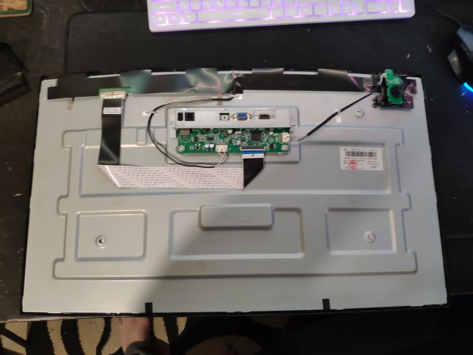 Samsung c27r500fhi
